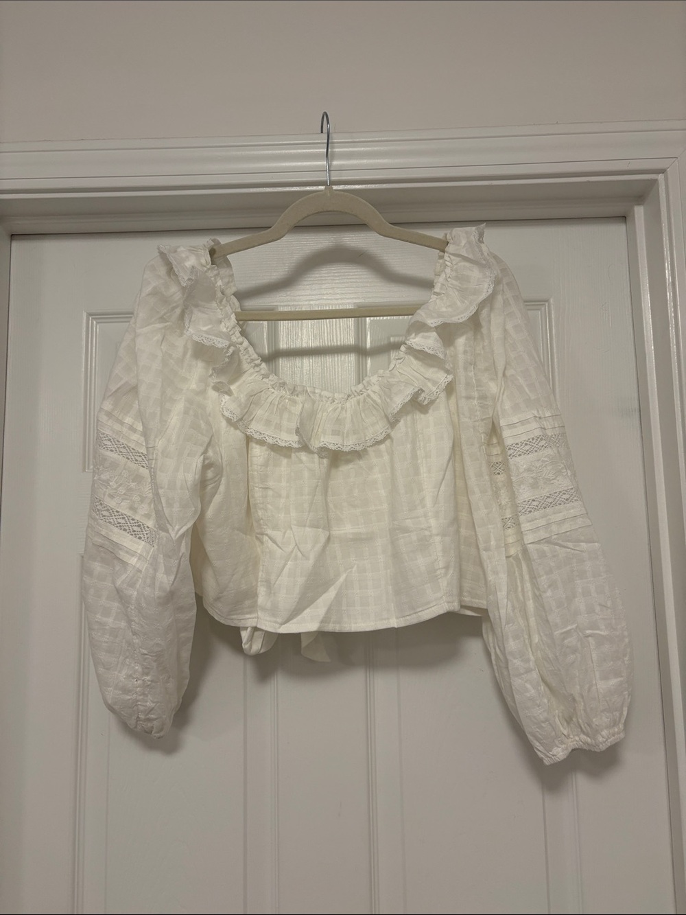 American Eagle Outfitters Cream Ruffled Square-Neck Blouse